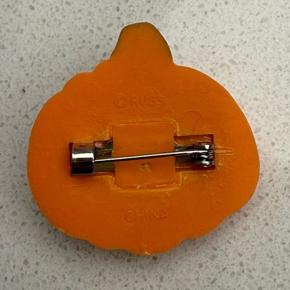 Vintage Jack O' Lantern Brooch Pin Pumpkin Silly Face 1980s Russ Halloween - Picture 3 of 7